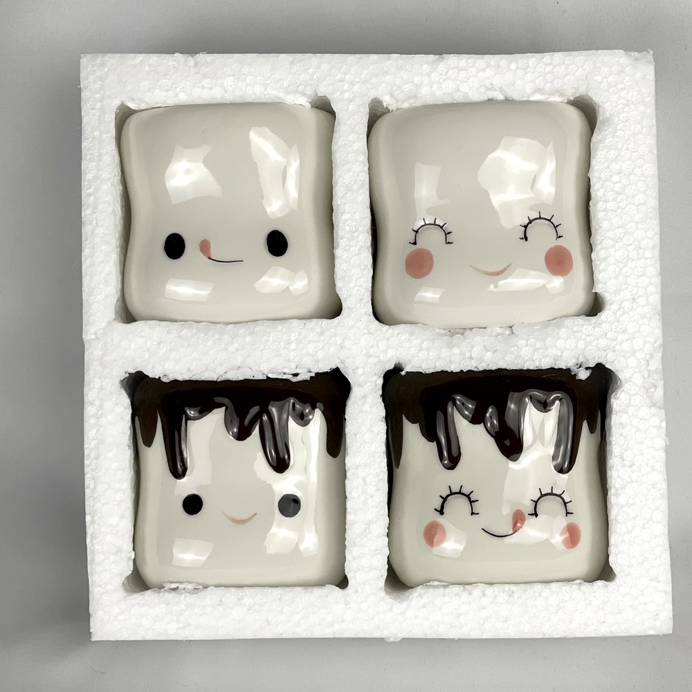 NWOT Marshmallow Coca Cups Set of 4